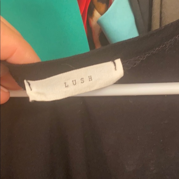 OS Lush black Tshirt - Picture 2 of 3